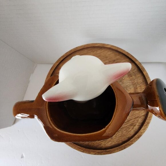 Made In Japan Ceramic Kitten In Watering Can-5 1/2” tall 7” wide - Picture 5 of 6